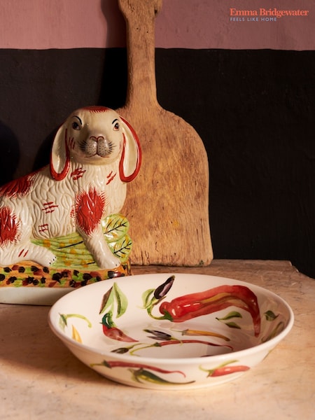 Bol para pasta mediano con chiles del huerto de verduras de Emma Bridgewater