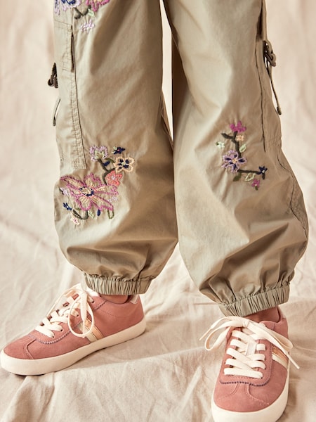 rožnata - Suede Retro Lace-Up Trainers (215913) | € 21 - € 27