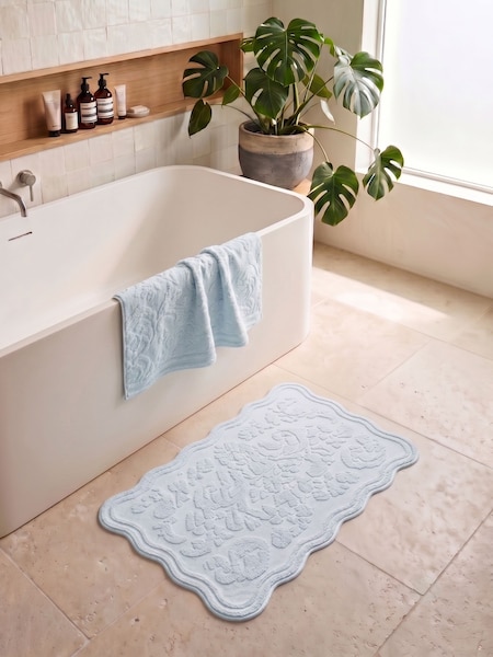Allure Bath Fashions Gracie Floral Jacquard Scalloped Towel