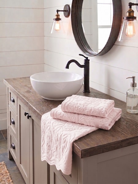 Allure Bath Fashions Gracie Floral Jacquard Scalloped Towel
