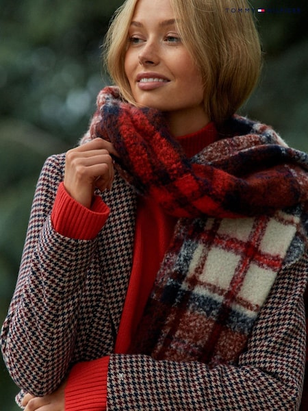 Tommy Hilfiger Red Check Scarf (227073) | €57