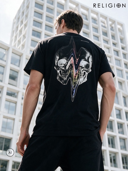 Black - Regular Religion Distorted Skull T-shirt