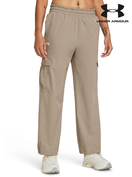 Braun - Under Armour Sport Cargo-Jogginghose aus Webmaterial (239569) | 40 €