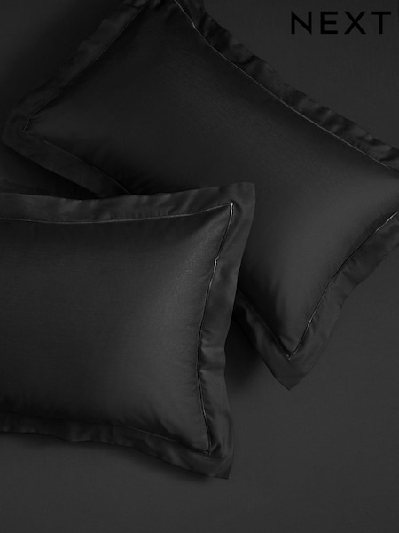 Set of 2 Black 300 Thread Count Collection Luxe 100% Cotton Pillowcases (245311) | €18 - €20