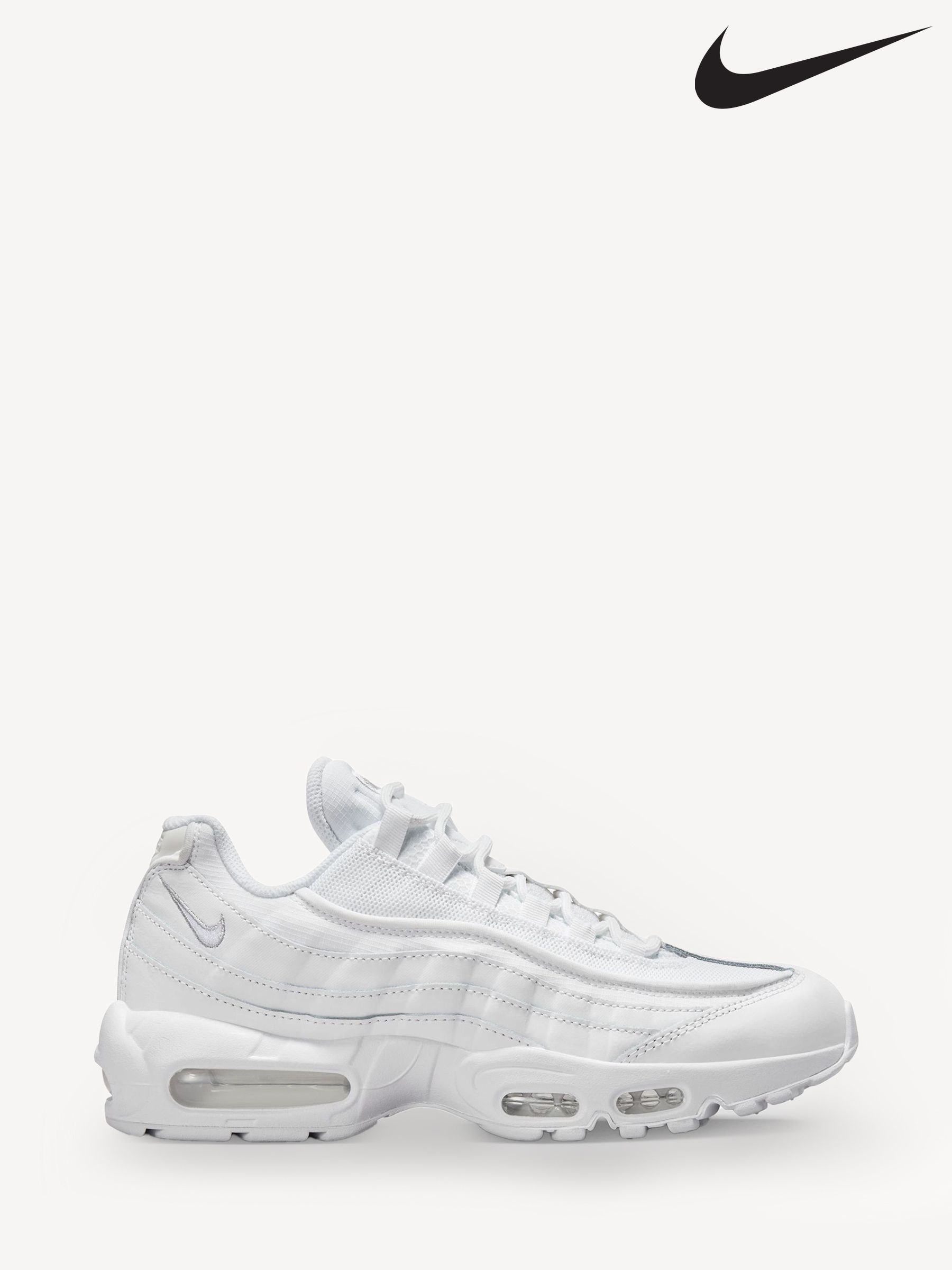 Nike 240 trainers clearance