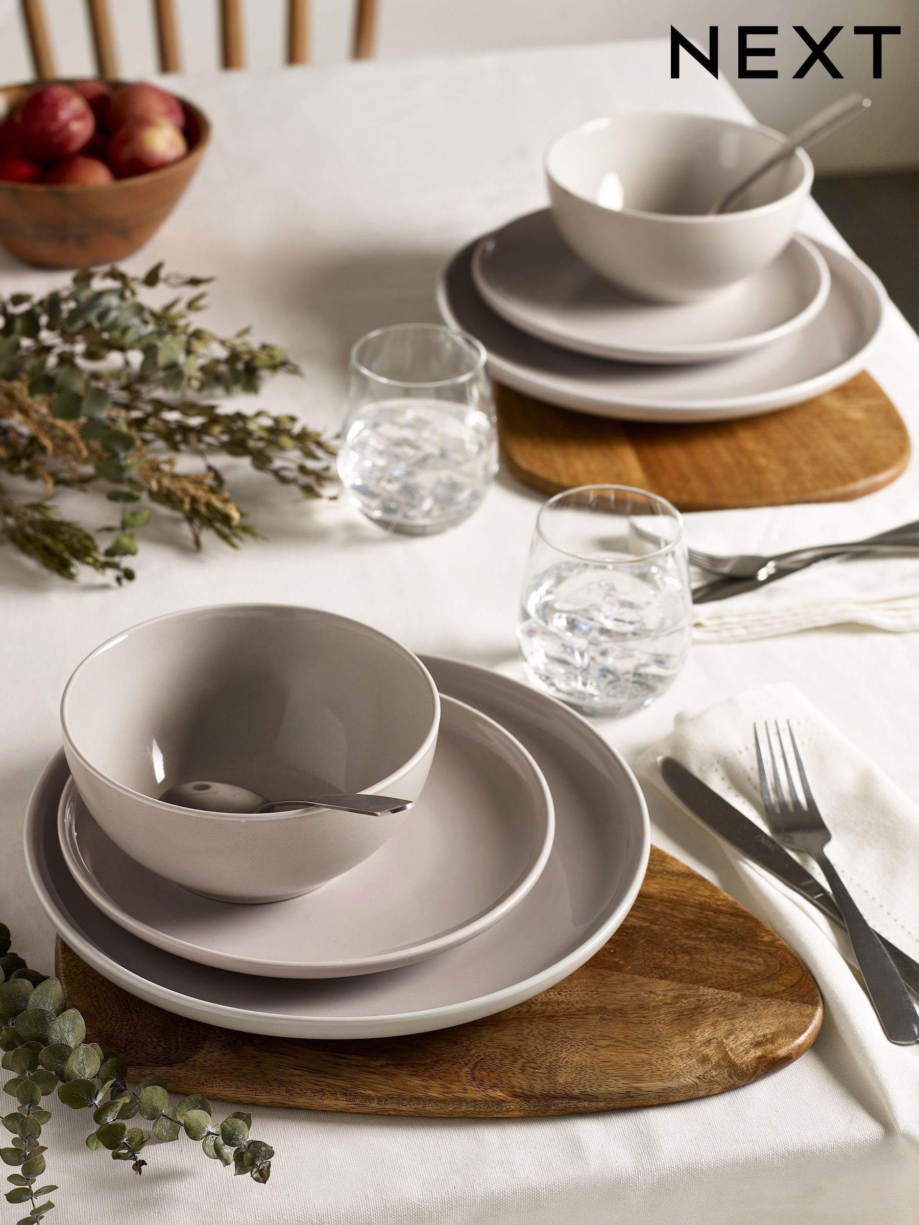Stylish dinner set new arrivals