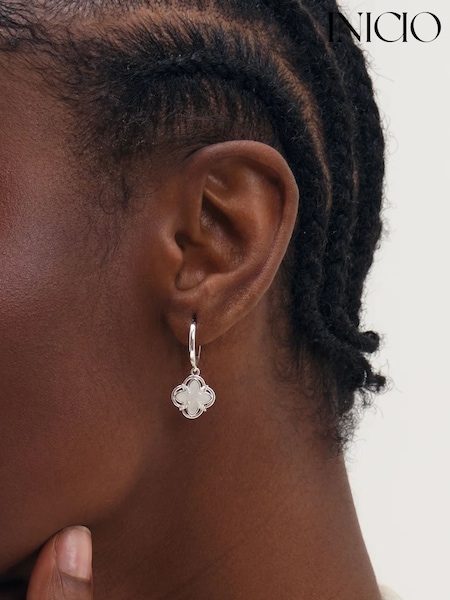 Silver Tone - Inicio Mother Of Pearl Clover Earrings