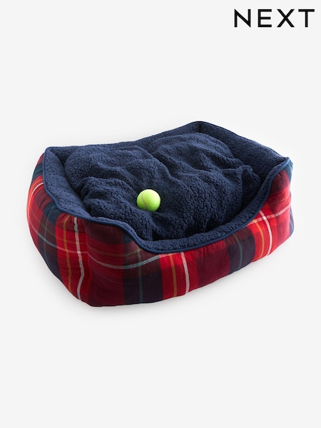 Red Check Pet Bed (287915) | € 24 - € 39