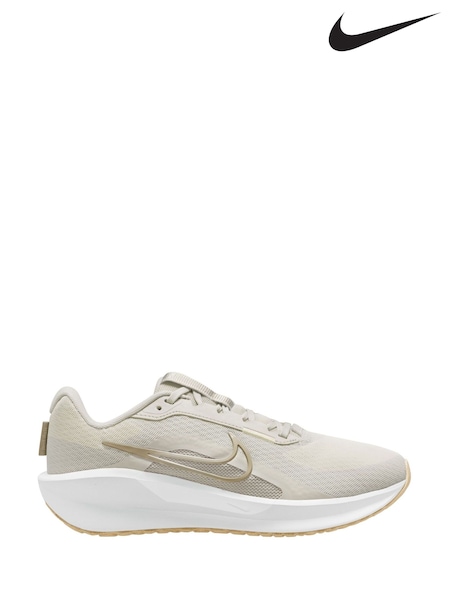 Nike Beige Downshifter 13 Road Running Trainers (288882) | €59