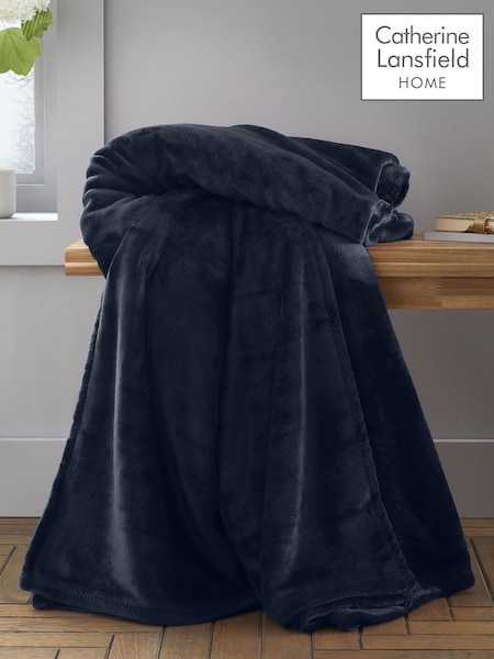 Catherine Lansfield Charcoal Raschel Velvet Touch Plush Extra Large Throw (295615) | €29