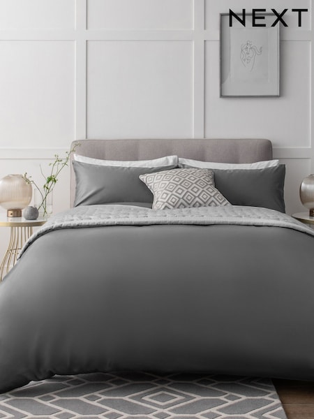 Charcoal Grey 400 Thread Count 100% Egyptian Cotton Sateen Luxury Duvet Cover and Pillowcase Set (299885) | €55 - €91