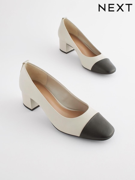 Кепка с черным носком - Forever Comfort® Leather Low Block Heel Shoes (306011) | €14