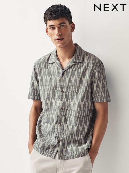 Grey Textured Short Sleeve Shirt With Cuban Collar (314403) | €3