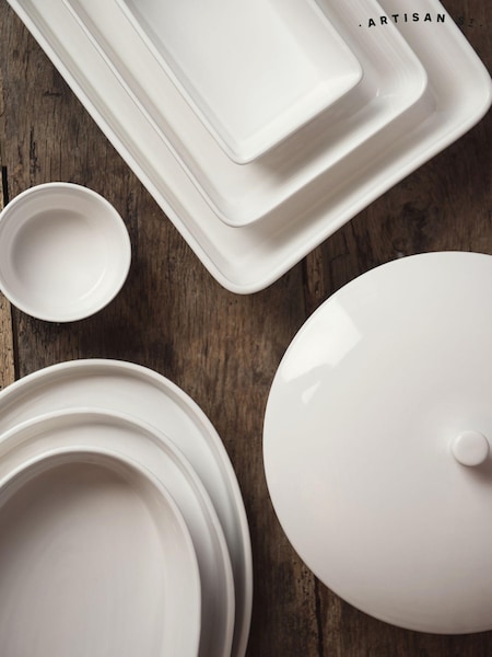 Artisan Street White Serving Dish With Lid (317891) | ₪166