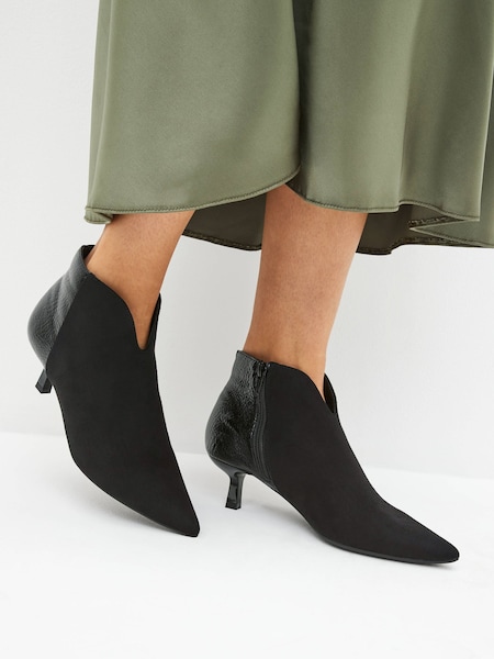 Black Forever Comfort® Heeled Pointed Shoe Boots (322946) | €13
