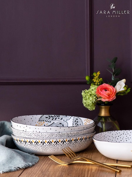 Sara Miller Artisanne Noir Set of 4 Low Bowls (323310) | €95