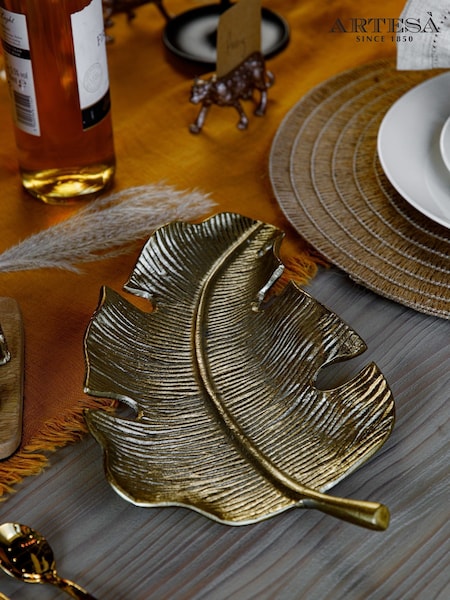 Artesa Gold Cast Aluminium Leaf Plate (325063) | €36