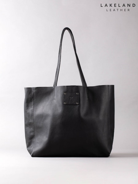 Lakeland Leather Black Tarn Leather Bucket Bag (330382) | €93