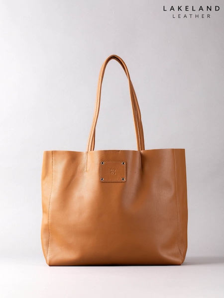 Lakeland Leather Brown Tarn Leather Bucket Bag (330625) | AED408