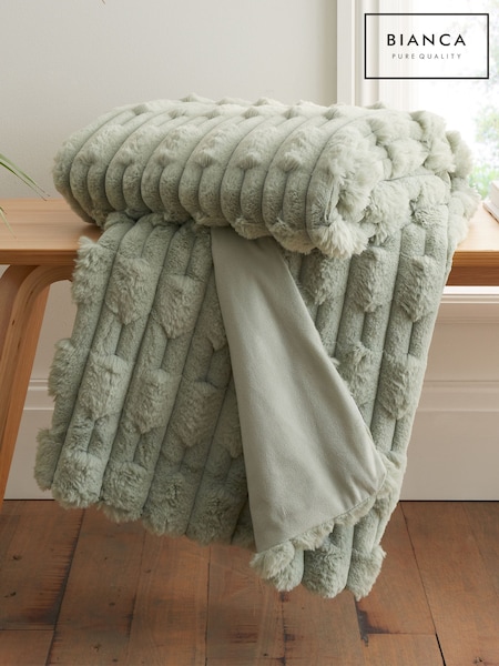 Green Soft and Cosy Carved Faux Fur 100% Cotton Throw (343236) | €60