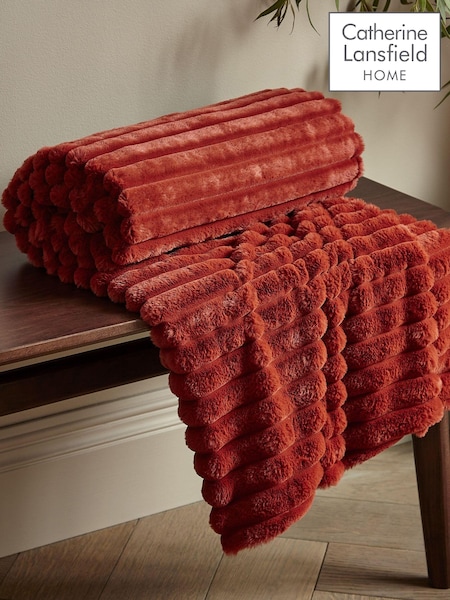 Catherine Lansfield Orange Soft and Cosy Ribbed Faux Fur Throw (348230) | €36