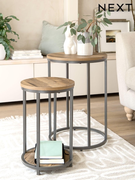 Light Bronx Oak Effect Round Set of 2 Nest of Tables (350235) | €185