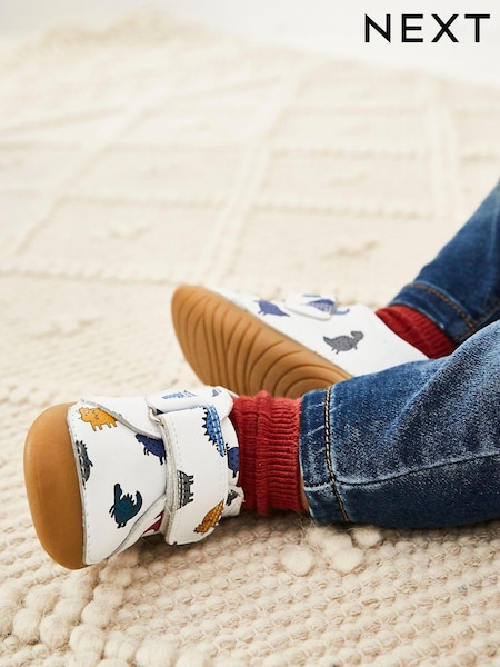 White Dino Print Wide Fit (G) Crawler Shoes (354496) | €12.50
