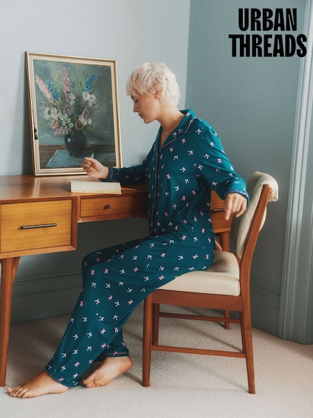 Zaļš - Urban Threads Ribbon Bow Print Long Pyjamas Set