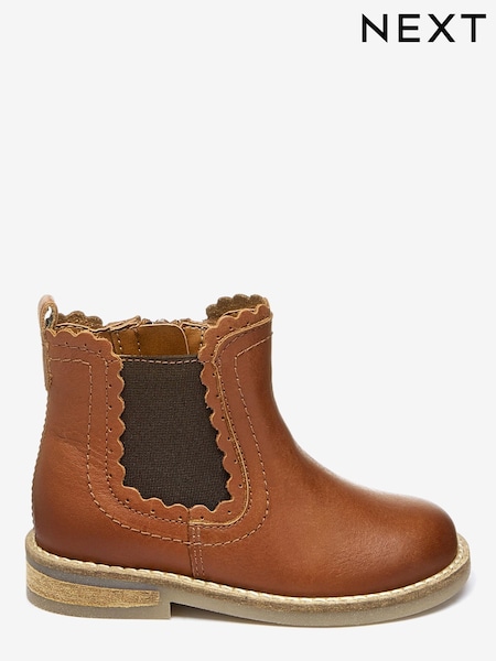 Tan Leather Wide Fit (G) (394380) | €24 - €28