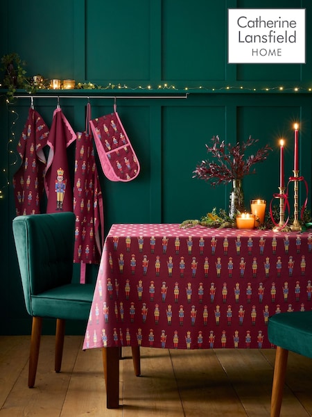 Catherine Lansfield Christmas Nutcracker Wipe Clean Table Cloth