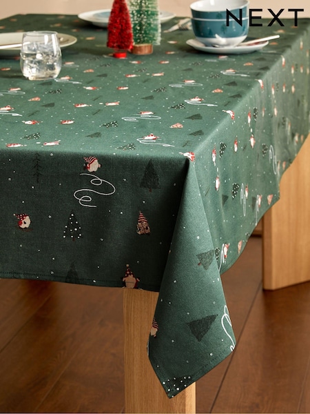 Christmas Gonk Wipe Clean 100% Cotton Table Cloth (407629) | € 18 - € 24