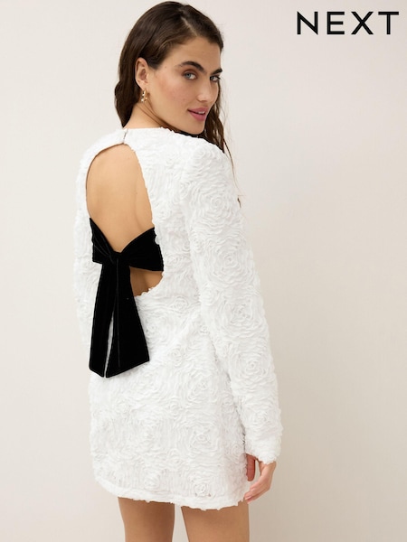 Белый 3D Цветы текстурированные - Long Sleeve Bow Back Dress (410414) | €26