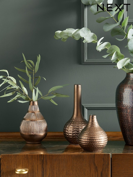 Set of 3 Textured Metal Vases (411347) | NT$1,190
