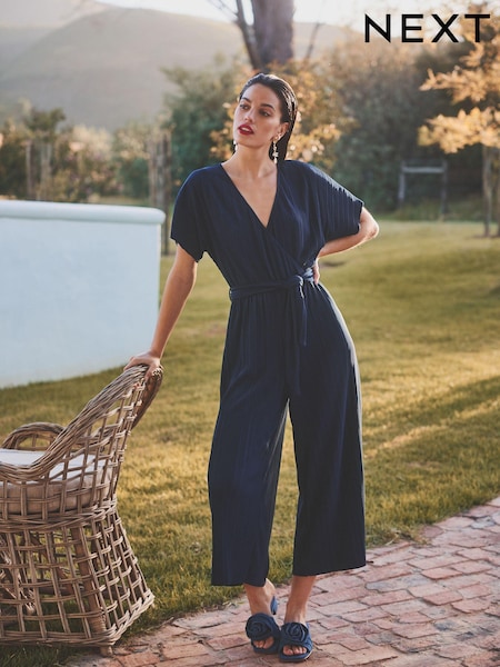 Navy Blue Plisse Short Sleeve V-Neck Culotte Belted Jumpsuit (425590) | €26