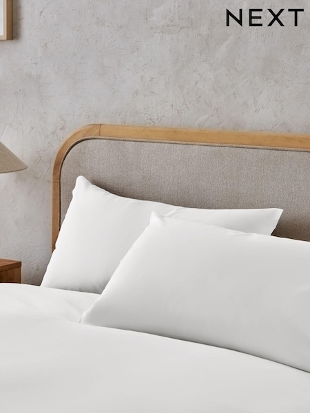 Set of 2 White Pure 144 Thread Count 100% Cotton Pillowcases (428237) | €7 - €9