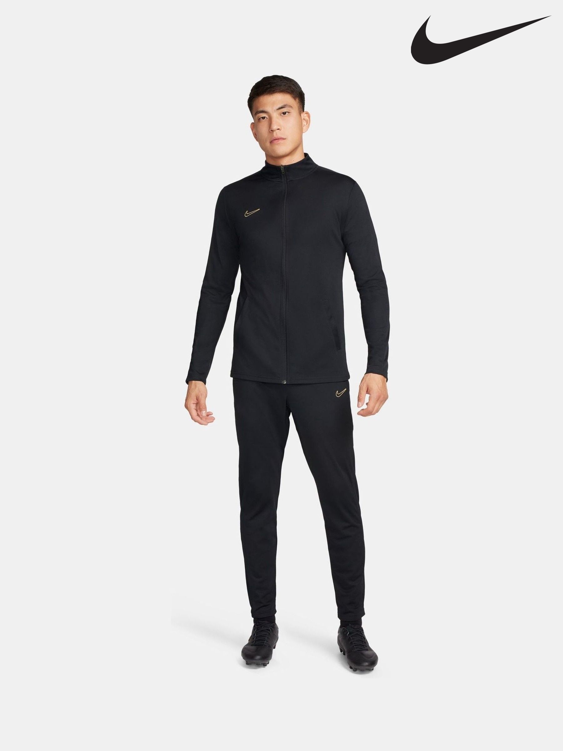 nike clearance tracksuits