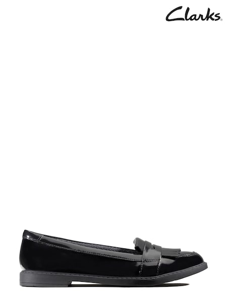 Clarks Black Multi Fit Patent Scala Bright Youth Shoes (453470) | €27 - €30