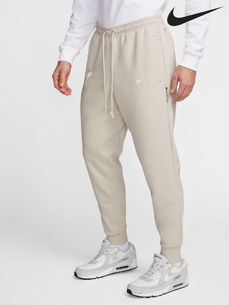 Nike Cream Liverpool FC Tapered Joggers (465973) | €35