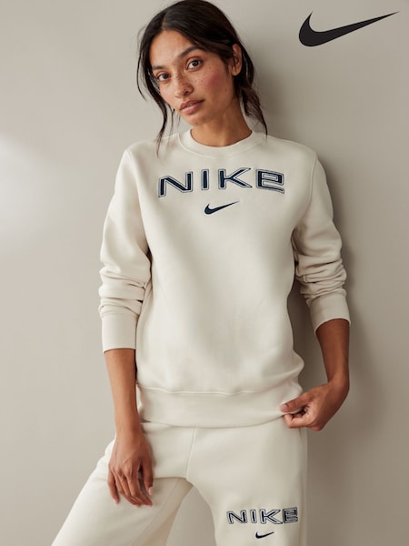 Nike Light Wood Natural Phoenix Fleece Standard Varsity Logo Crew-Neck Sweatshirt (468187) | €86