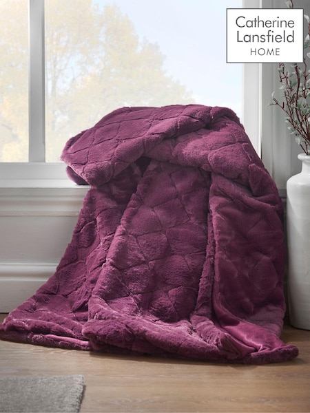 Catherine Lansfield Purple Teddy Cosy and Soft Diamond Fleece Throw (468644) | €36