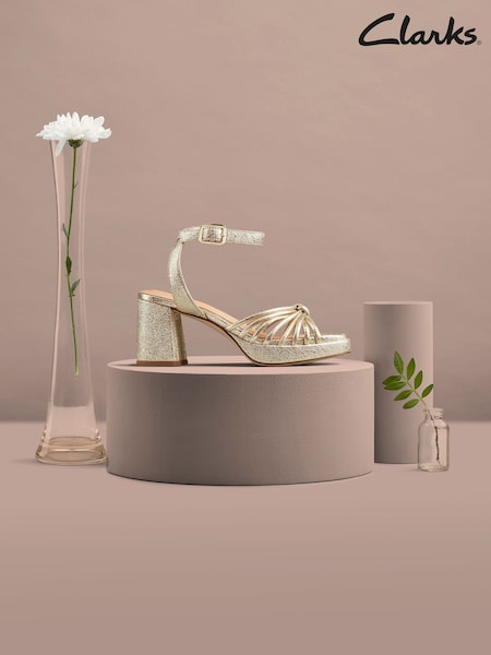 Clarks Suede Ritzy75 Faye Sandals (477540) | €53