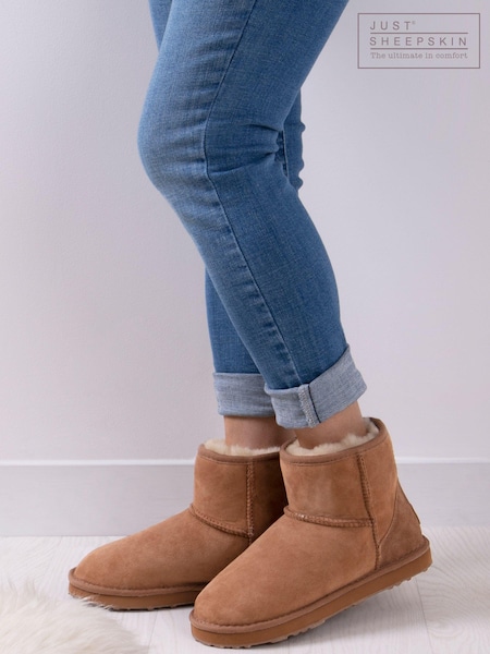 Ruskea - Just Sheepskin™ Ladies Mini Classic Boots (483763) | €140