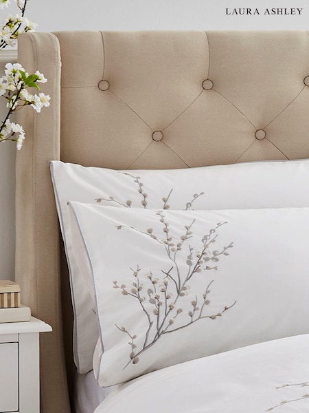 Laura Ashley Set of 2 Pussy Willow Sprig Embroidered 100% Cotton Pillowcases (497833) | €39