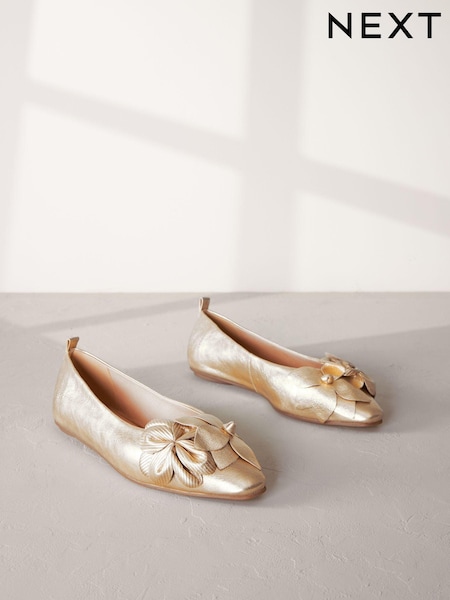 Gold Signature Leather Corsage Ballerinas (501014) | €20