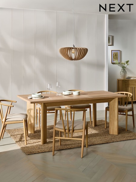 Light Natural Oak Effect Malvern 6 to 8 Seater Extending Dining Table (509052) | €750