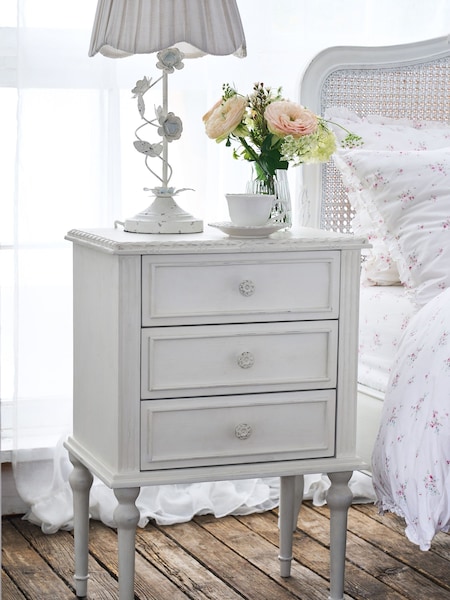Shabby Chic by Rachel Ashwell® White Juni Bedside Table (514955) | €442