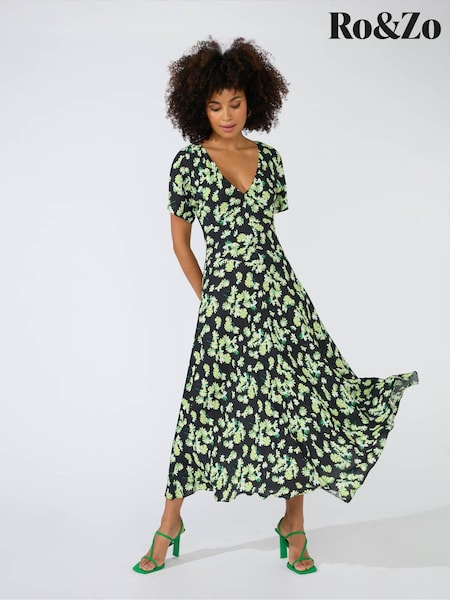 Ro&Zo Green Daisy Floral V Neck Midi Dress (516413) | €79