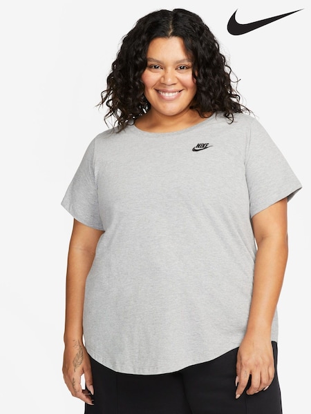 Nike Grey Sportswear Club Essentials T-Shirt (519040) | €29