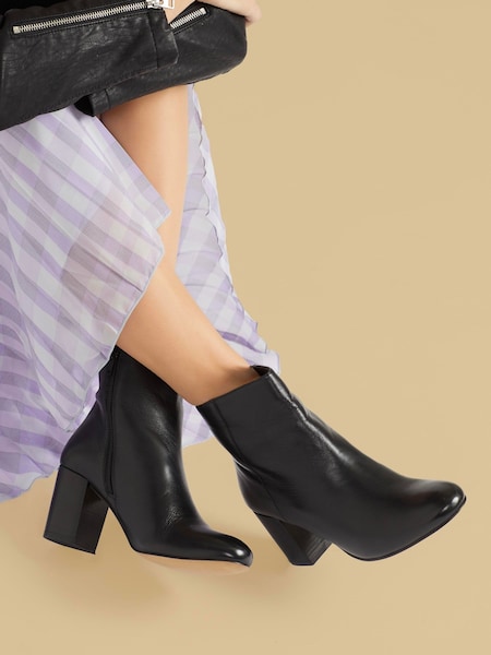 שחור - Jones Bootmaker Neptune Leather Heeled Ankle Boots (521798) | ‏654‏₪