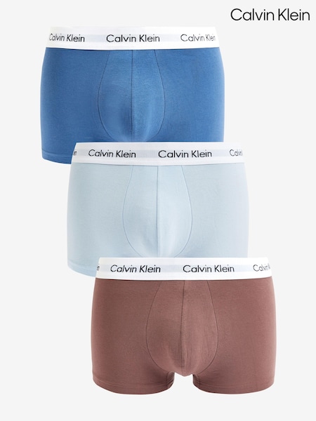 أزرق/أبيض - حزمة من 3 بوكسرات بخصر منخفض من Calvin Klein (530149) | ‏16 ر.ع.‏